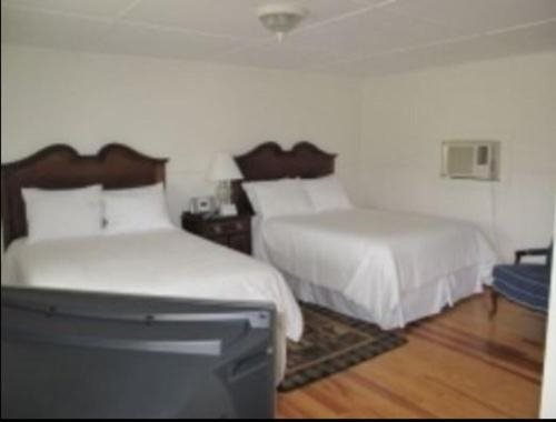 Baits Motel in Belfast, United States