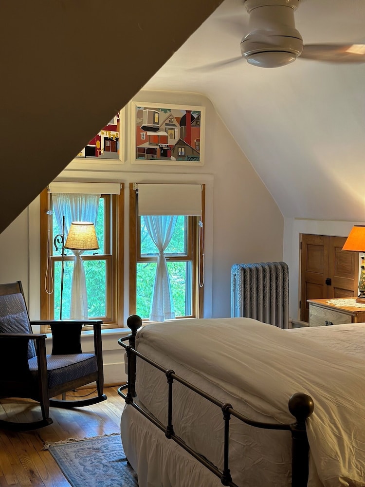 Gable House Bed and Breakfast Inn - photo 10
