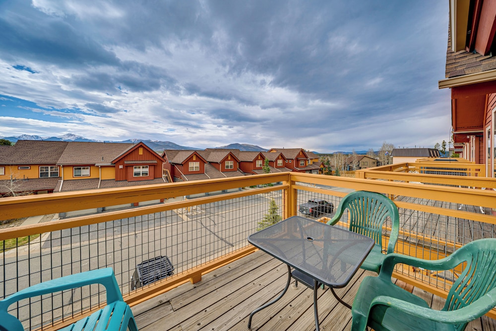 6 Mi to Winter Park Resort Townhome with Hot Tub - photo 23
