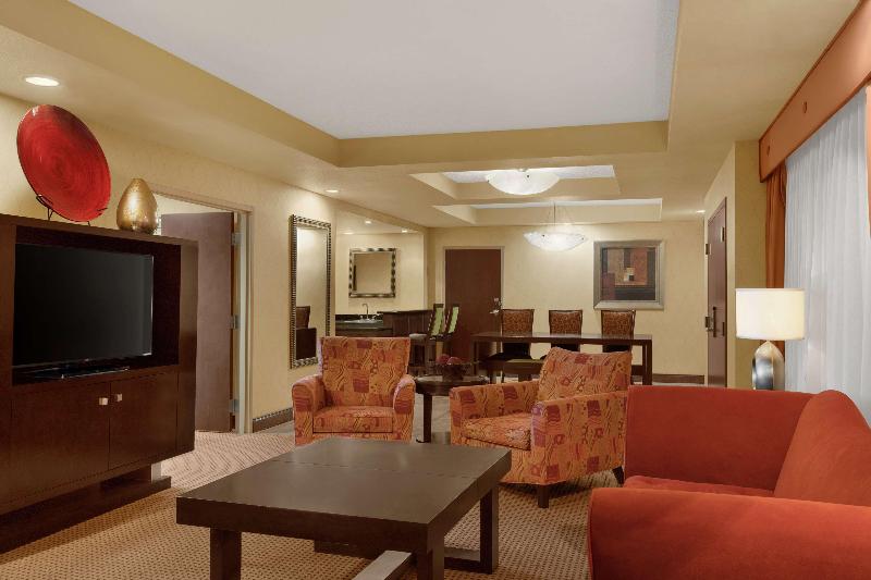 Embassy Suites by Hilton Huntsville - photo 23