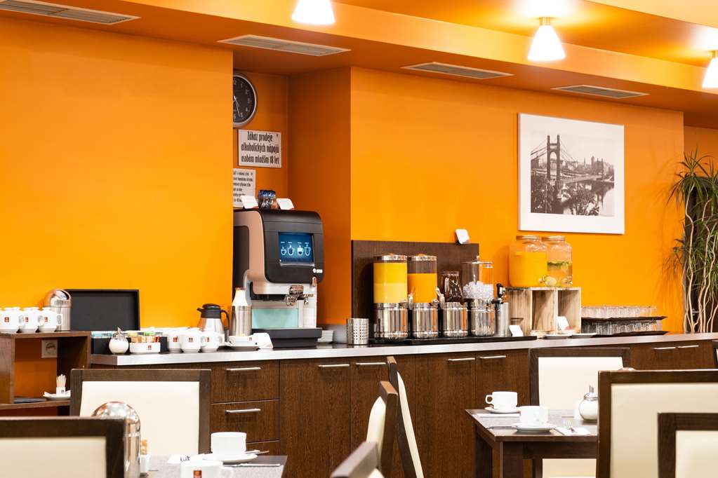 מזון ומשקאות