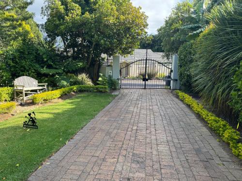 GRACE COTTAGE Charming 2 Bed en suite Cottage with Solar