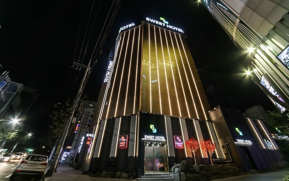 Daegu Dongdaegu Station Sweet Hotel in Daegu, South Korea