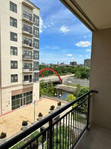 The Hangout — 4-Star Luxury Hotel in Addison, United States