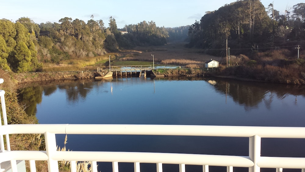 The Beach House Inn - photo 47