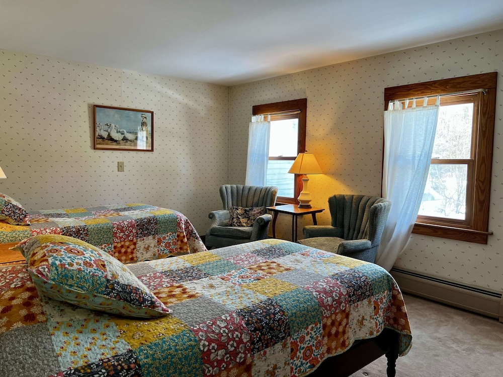 The Wayside Inn - photo 8