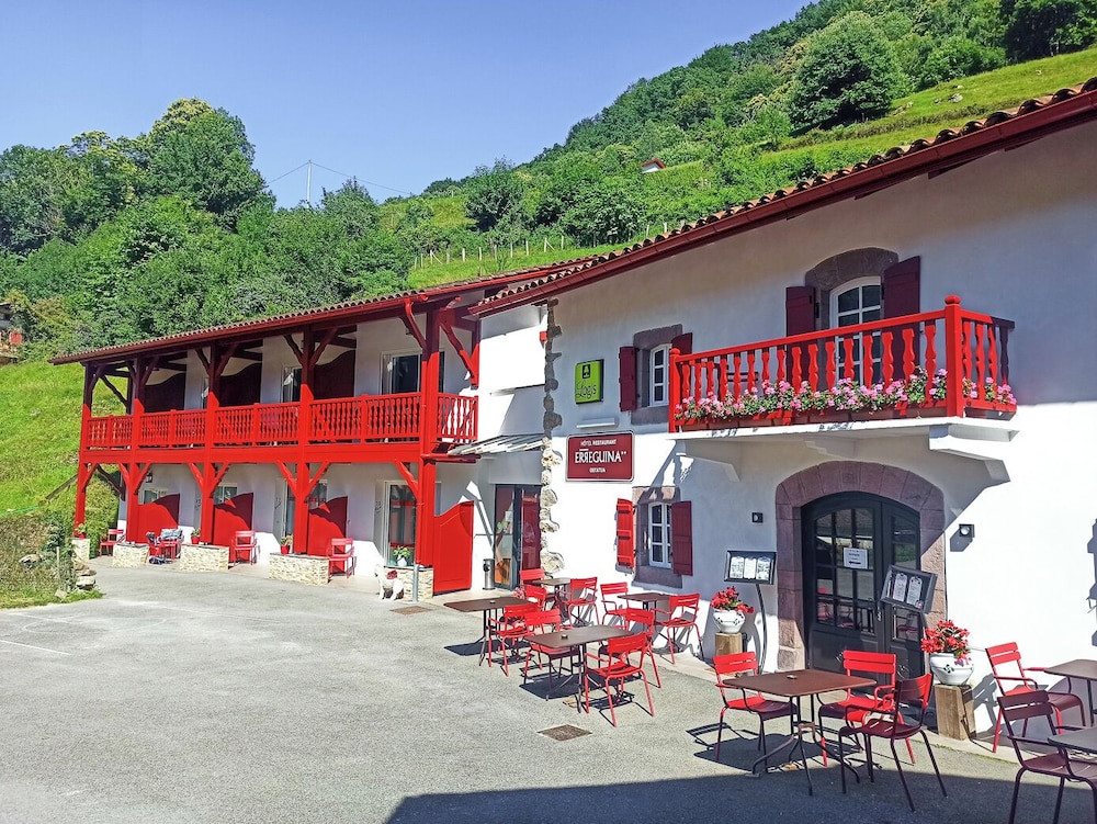 Hotel Restaurant Erreguina in Saint-Jean-De-Luz, France