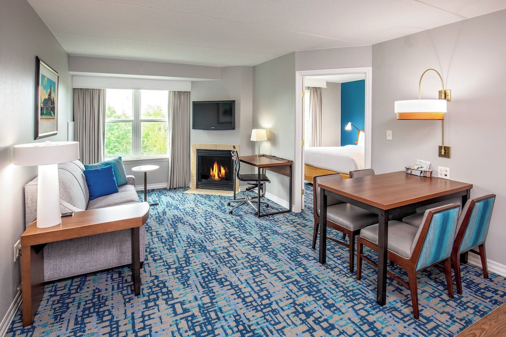 Residence Inn by Marriott Boston Woburn - photo 13