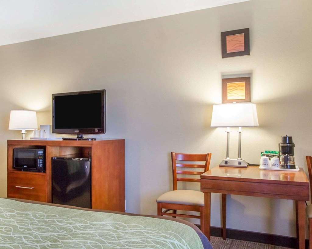 Comfort Inn Bolivar - photo 9