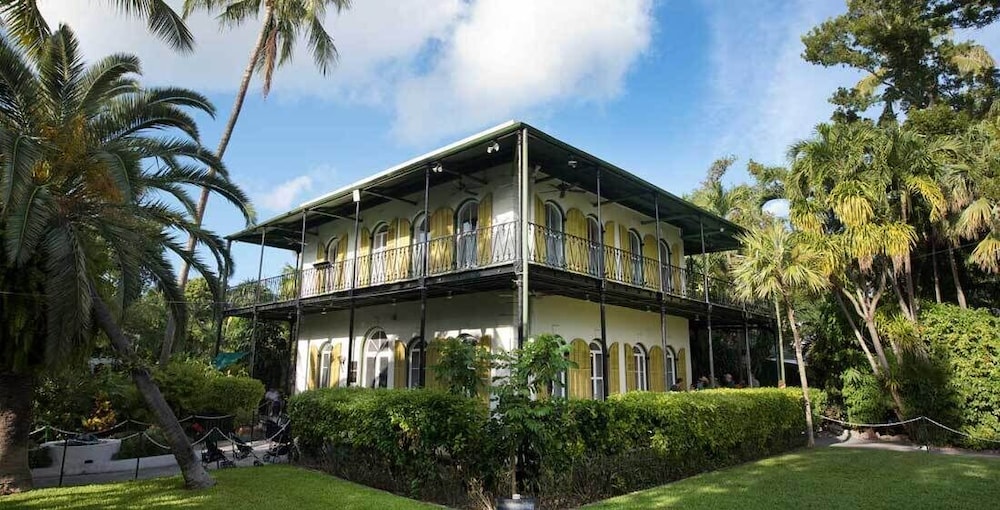 Amsterdam's Curry Mansion Inn - photo 78