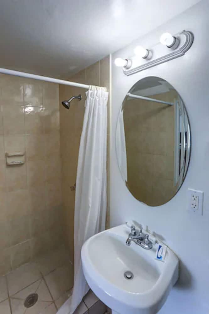 Richard's Hotel - photo 31