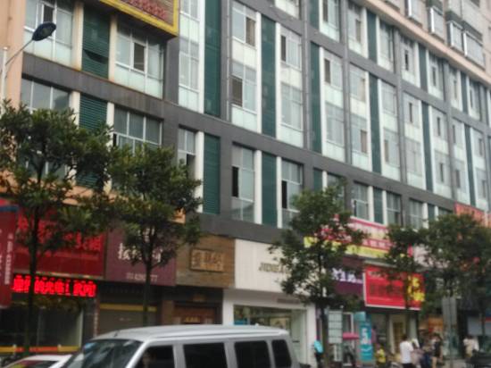 Longcheng Business Hotel — hotel in Yakou