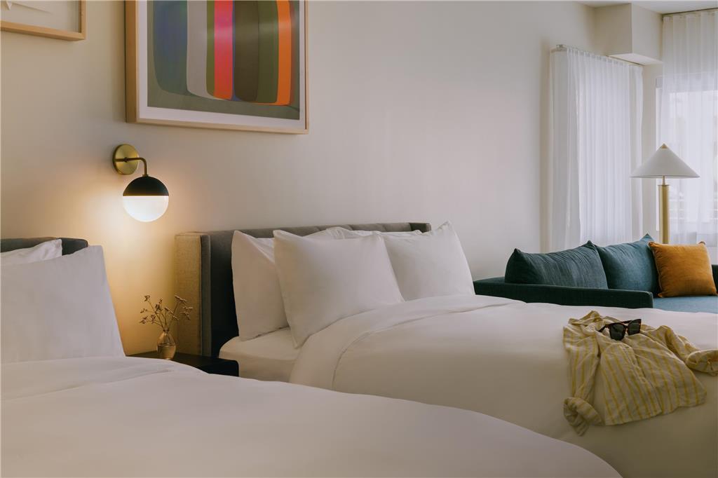 Kenmore Village Hotel South Beach - photo 13