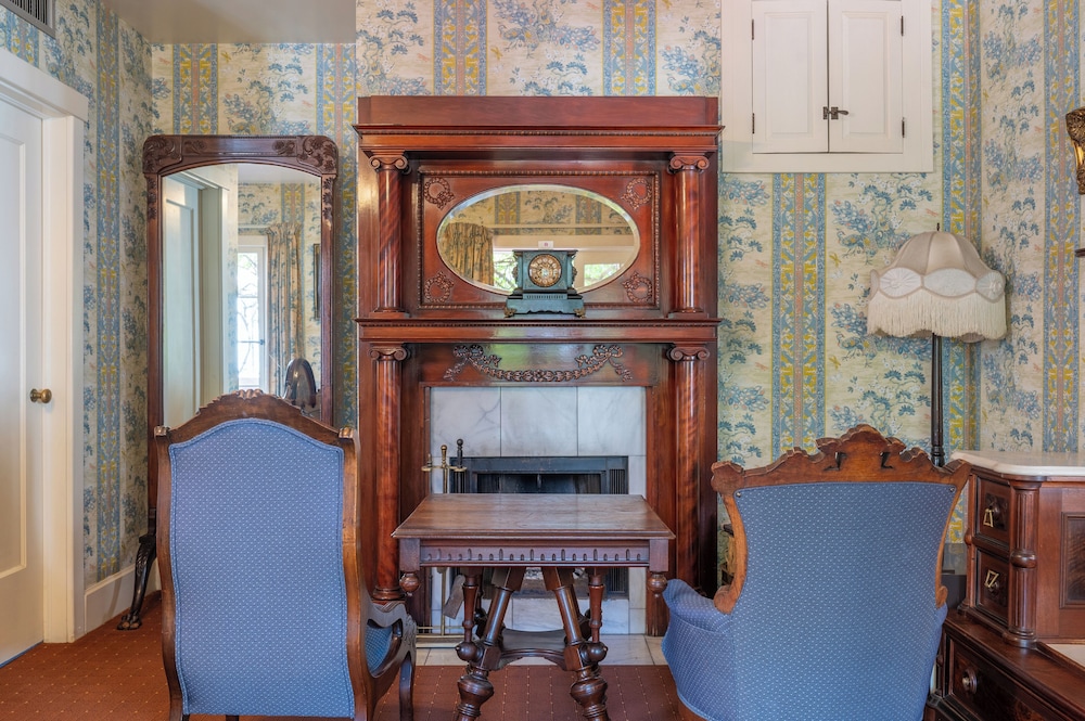 Martine Inn - photo 84