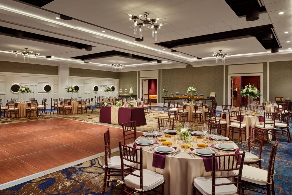 The Elizabeth Hotel Autograph Collection - photo 52