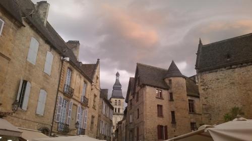 Petits Anges - carbon neutral hotel in Unknown City