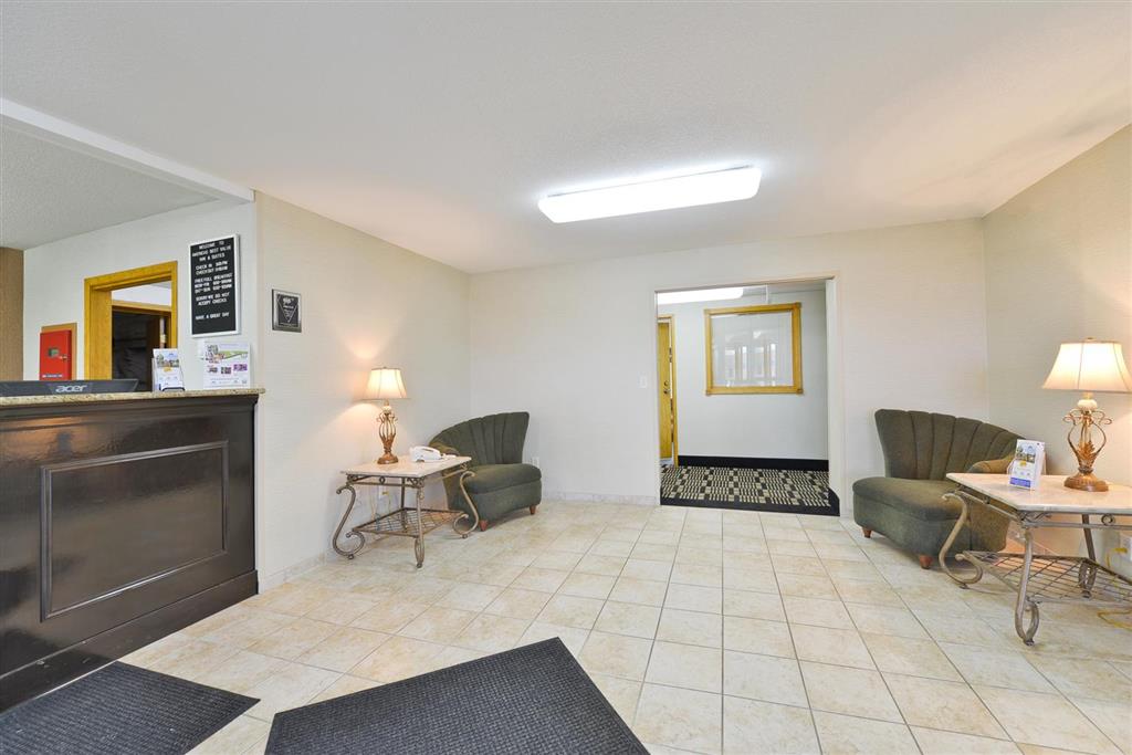 Americas Best Value Inn & Suites Bismarck - photo 4