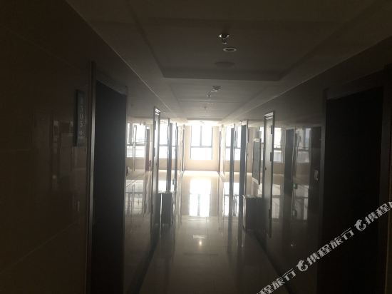 Junshan Resort Apartments Hotel in Luanchuan Chengguanzhen, People's Republic of China