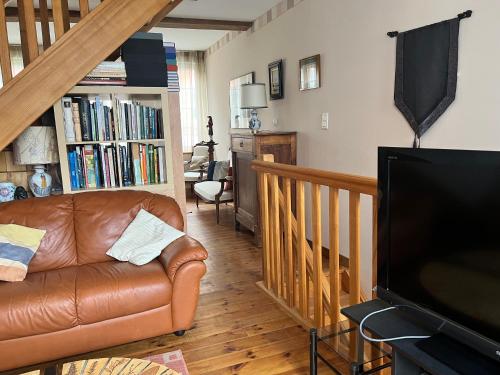 Chez Mamie 8 personnes Familial Confort Parking public Librairie in Arras, France