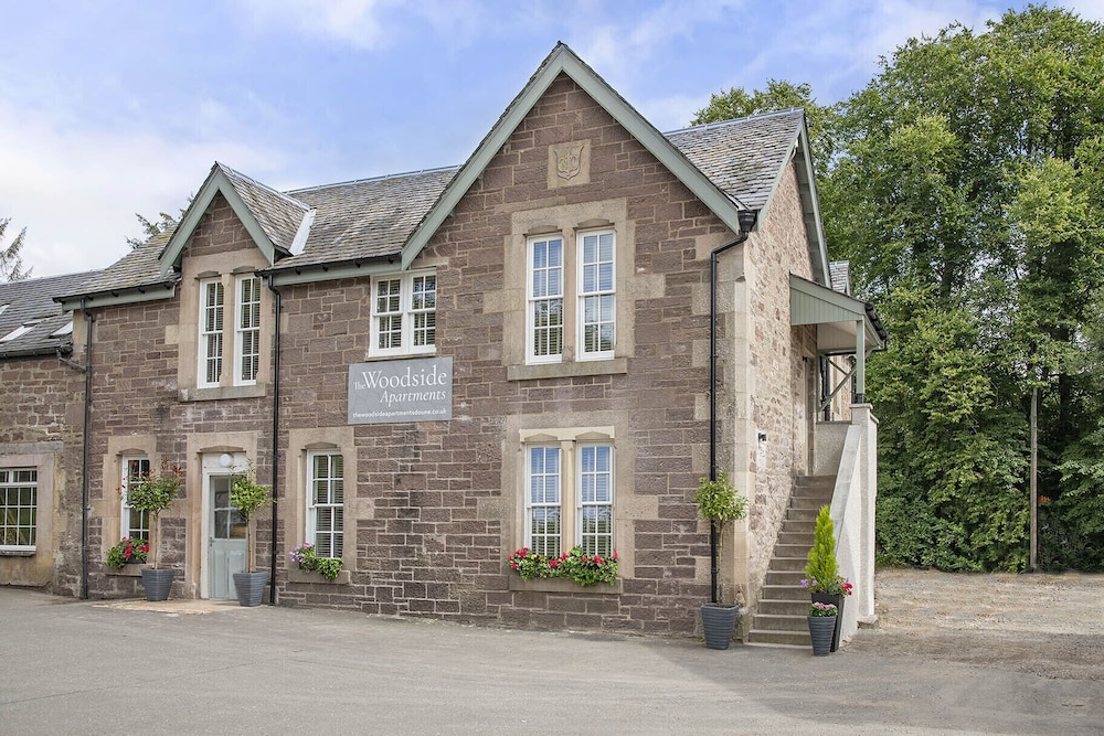 The Woodside Hotel — Stirling