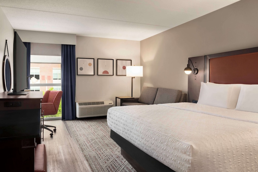 Hampton Inn Columbia Downtown Historic District - photo 15