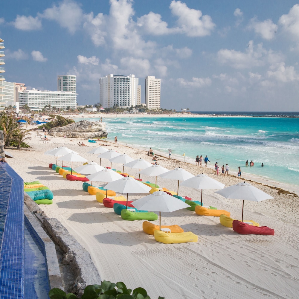 Ocean Dream Cancun by GuruHotel