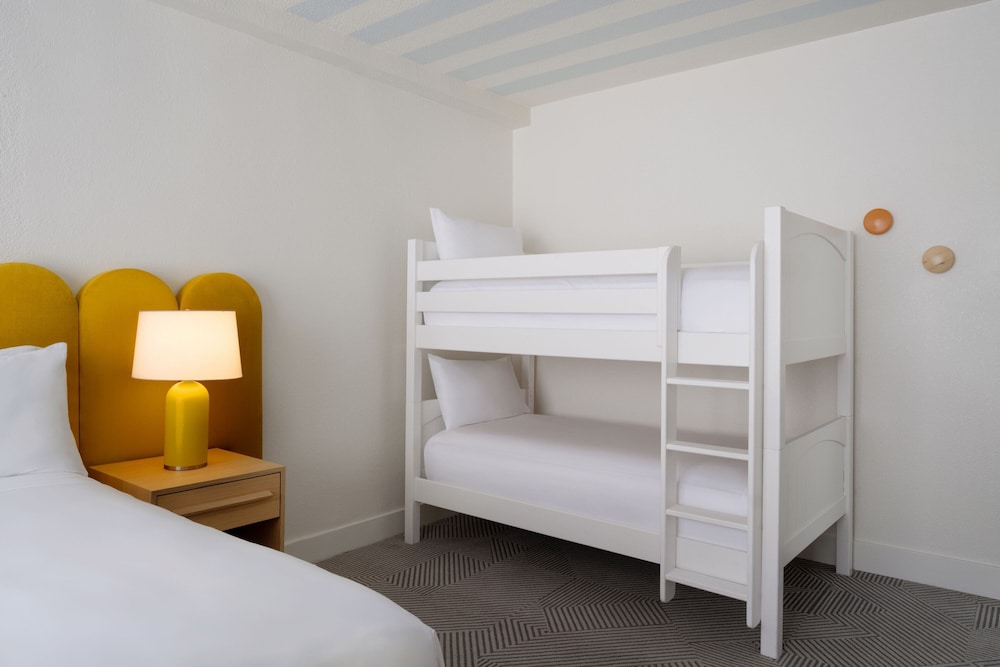 Renaissance Orlando Resort Disney Springs Area - photo 15