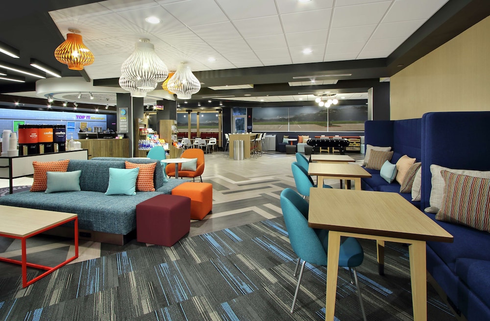 Tru by Hilton Bryan College Station - photo 4