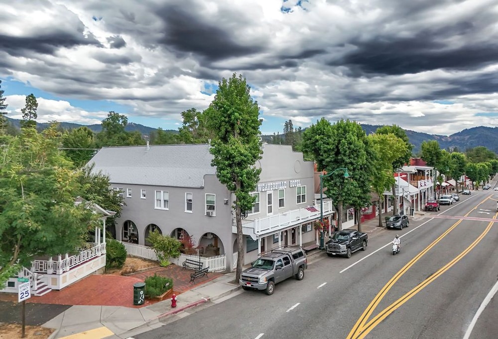 Weaverville Hotel - photo 97