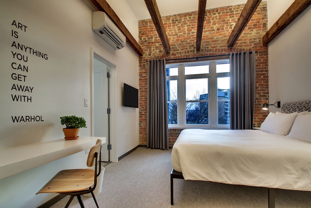 Hotel Hive - photo 21