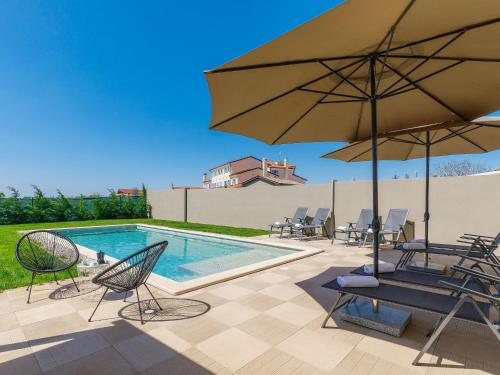 Holiday Home Villa Edi by Interhome — 4-Star Luxury Hotel in Liznjan, Croatia