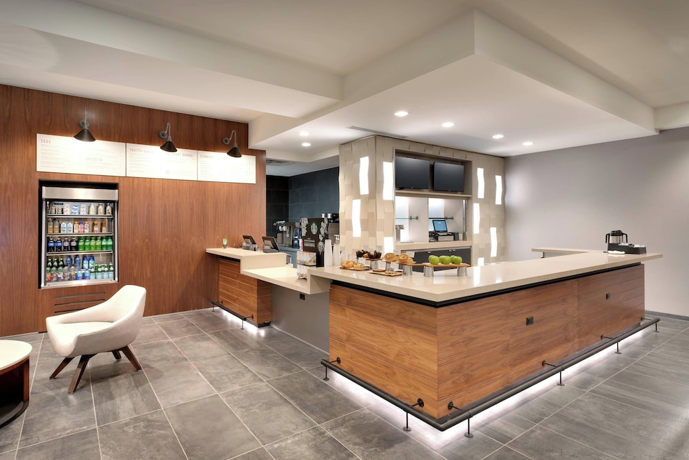Courtyard by Marriott Los Angeles LAX Hawthorne - photo 28
