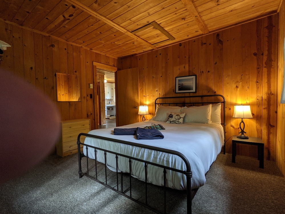 Coadys' Point of View Lake Resort - photo 119