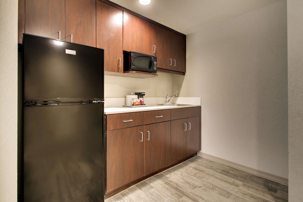 Hampton Inn Yemassee Point South - photo 18