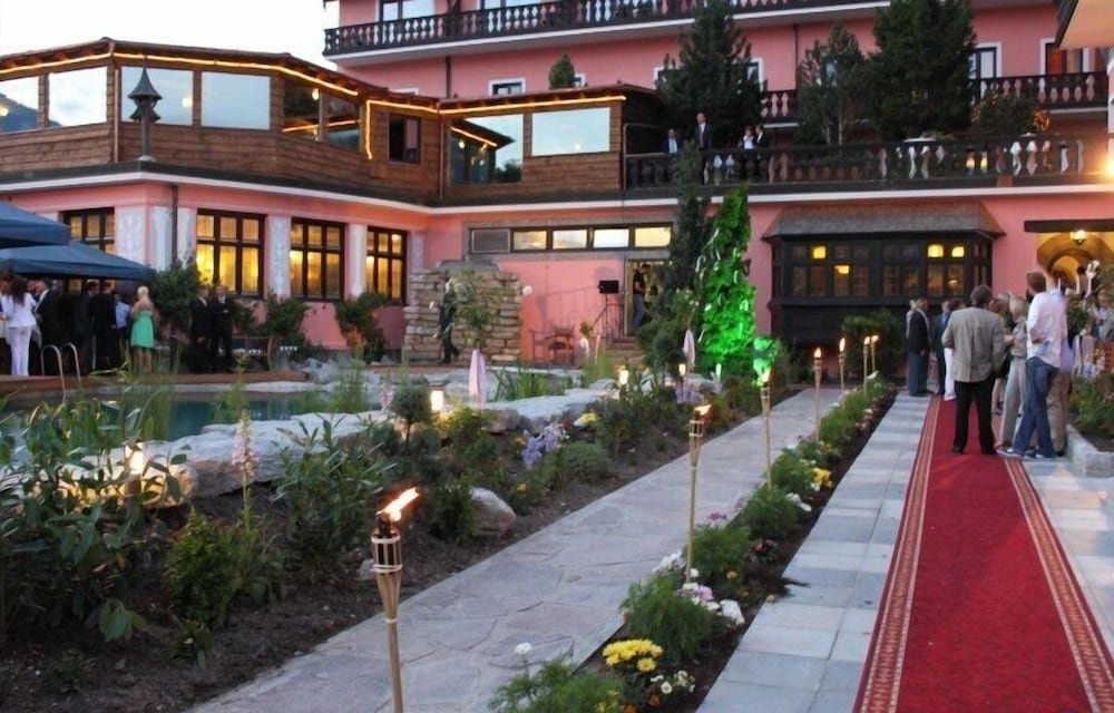 Atlas Grand Hotel in Garmisch-Partenkirchen, Germany