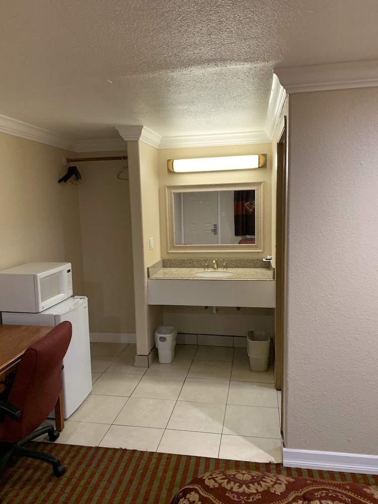 A 1 Budget Motel - photo 20