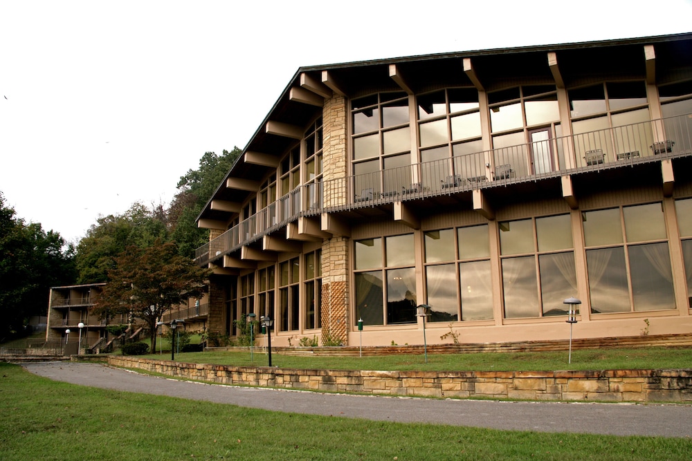 Buckhorn Lake State Resort Park - photo 42