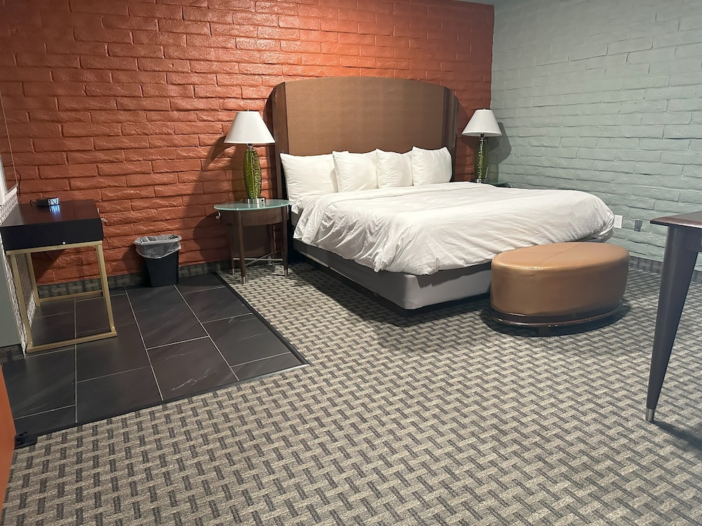 Rodeway Inn Cow Palace - photo 5