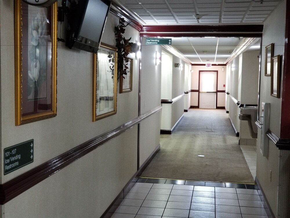 Plantation Inn and Suites - photo 15