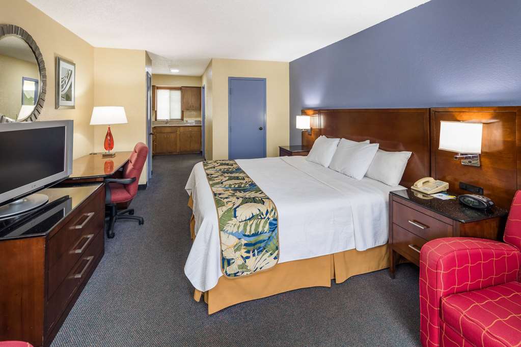 Days Inn by Wyndham Walterboro - photo 8