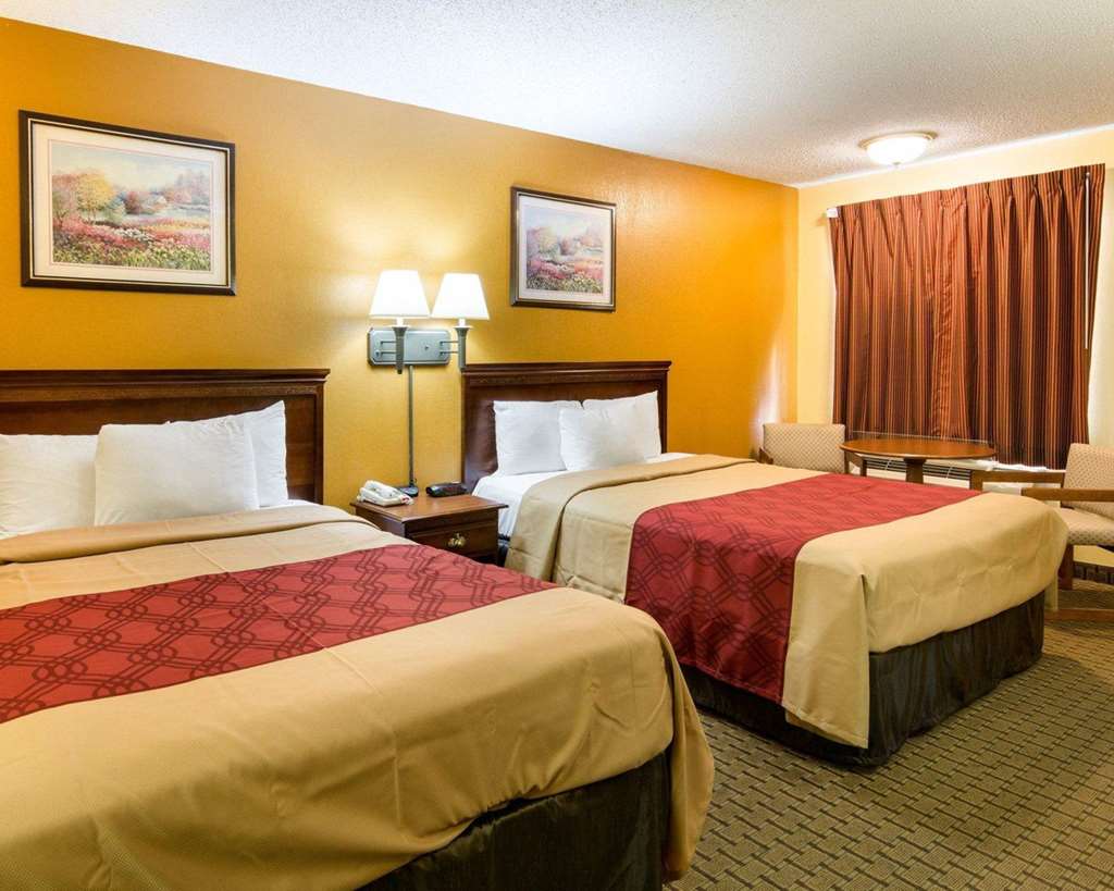 Econo Lodge Fredericksburg near I 95 - photo 24