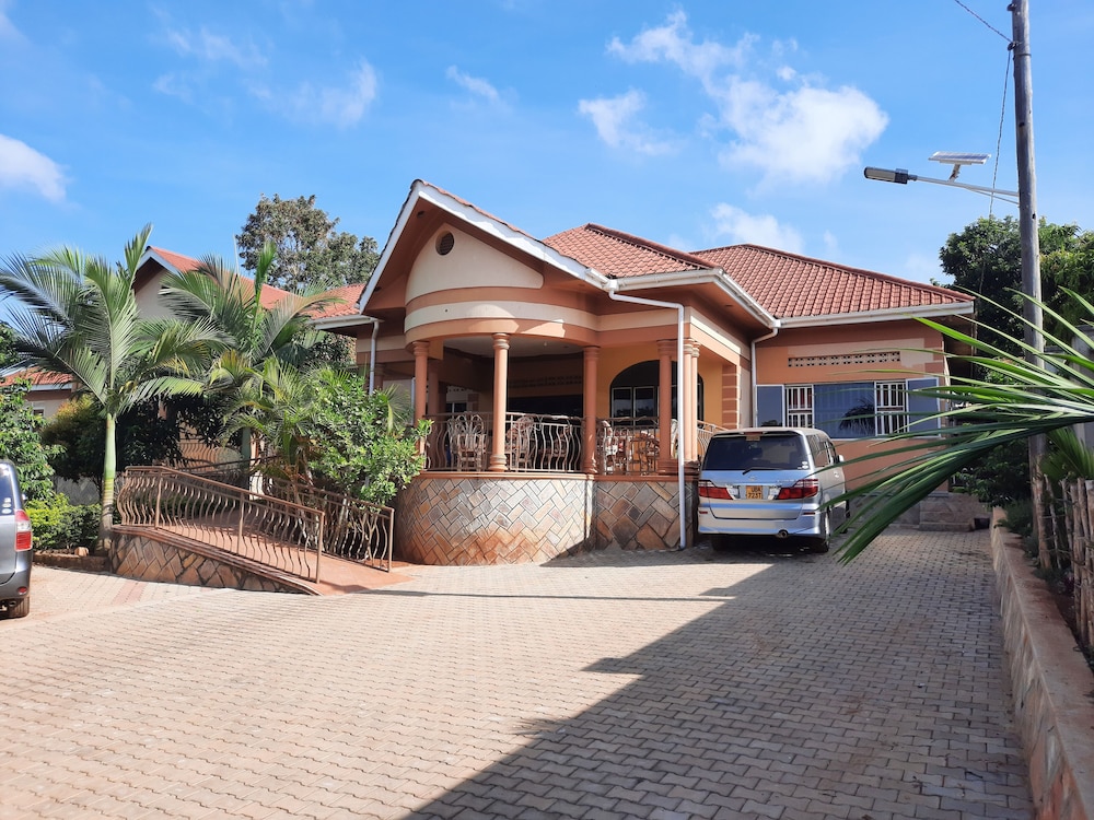 Airport Side Hotel Entebbe in Entebbe, Republic of Uganda