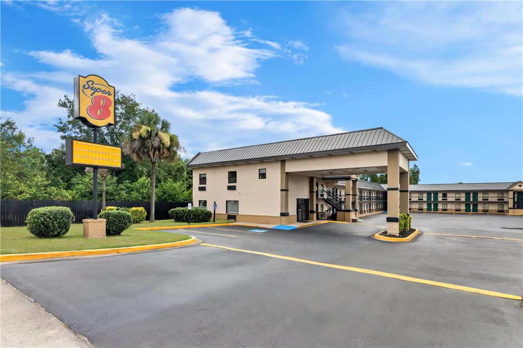 Super 8 by Wyndham Columbia - photo 7
