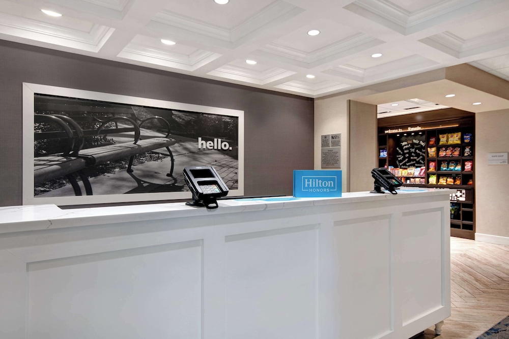 Hampton Inn Livonia Detroit - photo 4