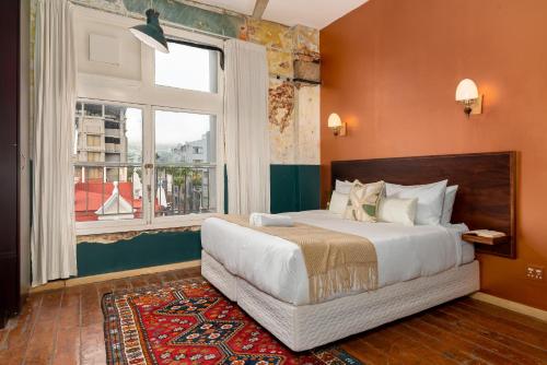 Wolroy House 303