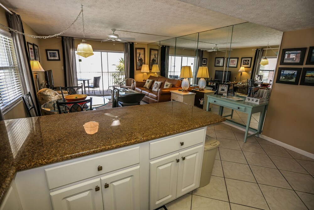 Gateway 194 - photo 9
