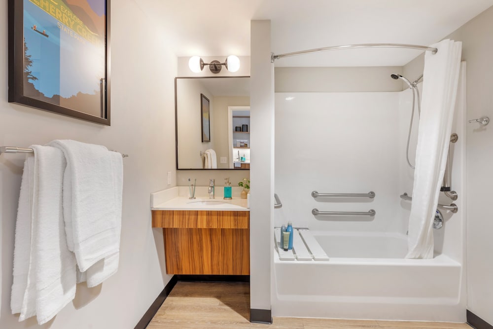 Uptown Suites Extended Stay Nashville TN Smyrna - photo 14
