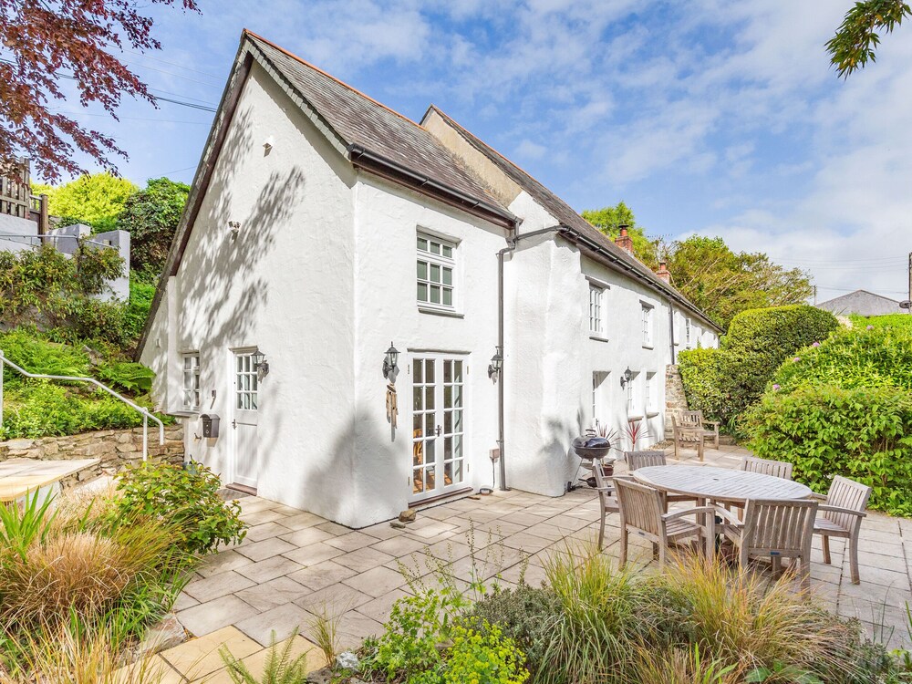 3 Rose Cottages — 4-Star Luxury Hotel in Falmouth, United Kingdom