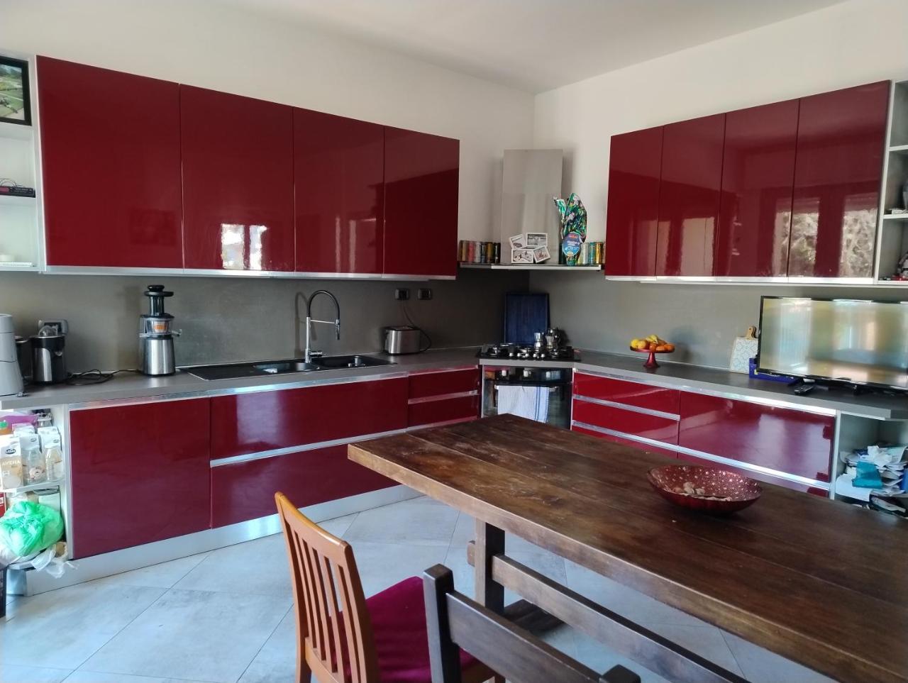 5 Terre Italian Delight Red — 4-Star Luxury Hotel in La Spezia, Italy