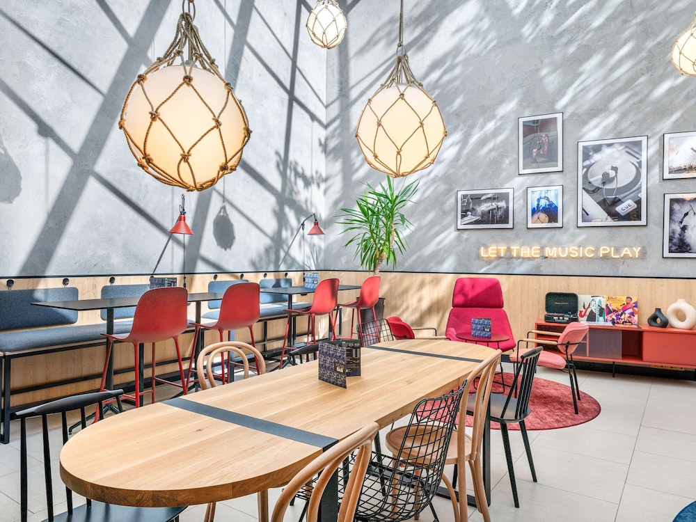 מזון ומשקאות